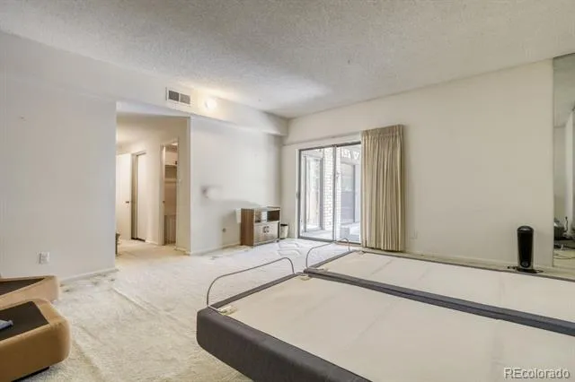 4250 S Olive Street #115 Denver, CO 80237