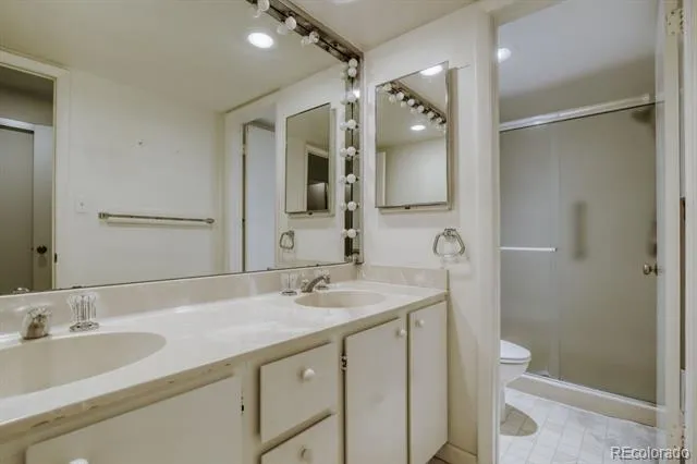 4250 S Olive Street #115 Denver, CO 80237
