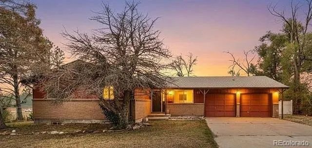 11 MacNaughton Road Pueblo, CO 81001