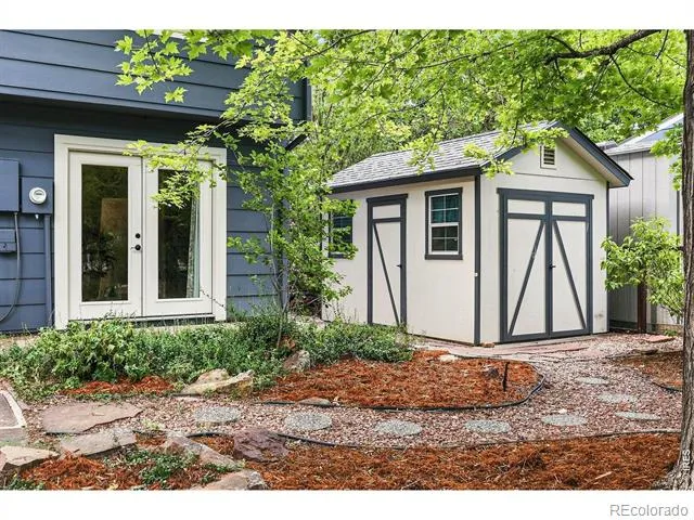 7356 Dry Creek Road Niwot, CO 80503