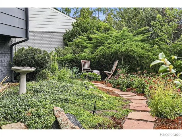 7356 Dry Creek Road Niwot, CO 80503