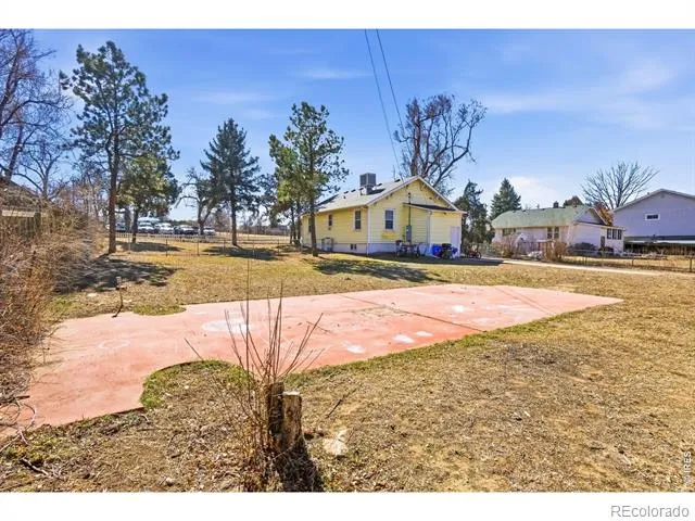 347 W Rafferty Gardens Avenue Littleton, CO 80120