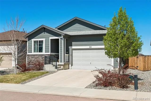 284 Vista Cliff Circle Castle Rock, CO 80104
