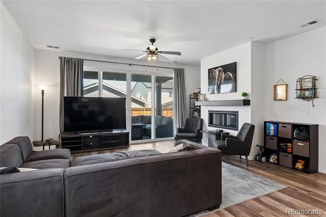 284 Vista Cliff Circle Castle Rock, CO 80104
