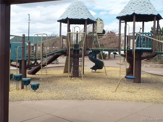 284 Vista Cliff Circle Castle Rock, CO 80104
