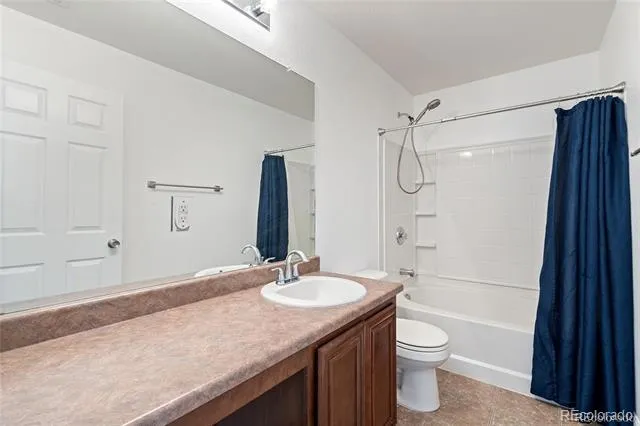 5571 Killarney Street Denver, CO 80249