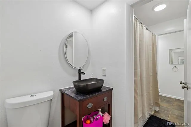 7711 W GLASGOW PLACE Littleton, CO 80128
