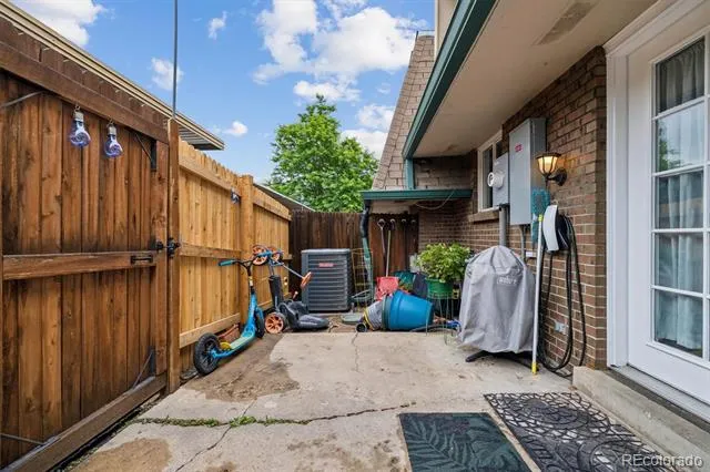 7711 W GLASGOW PLACE Littleton, CO 80128