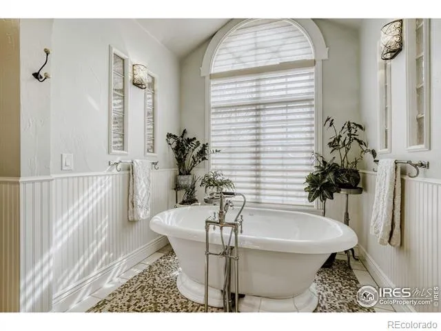 7677 Portico Place Longmont, CO 80503