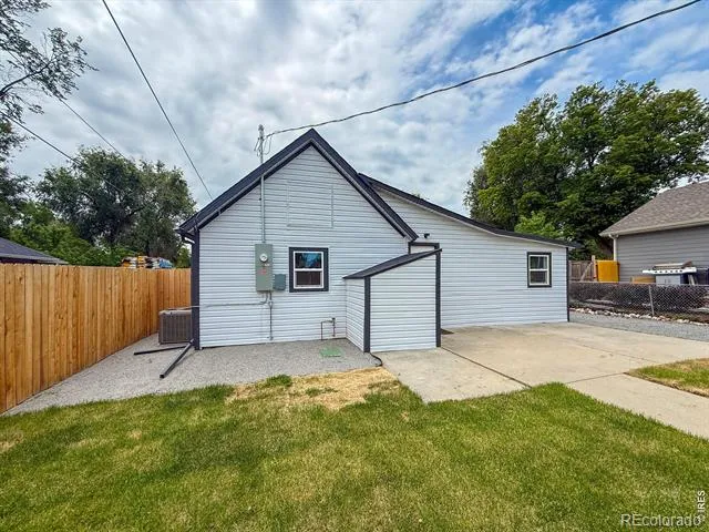 12 Marshall Place Longmont, CO 80504
