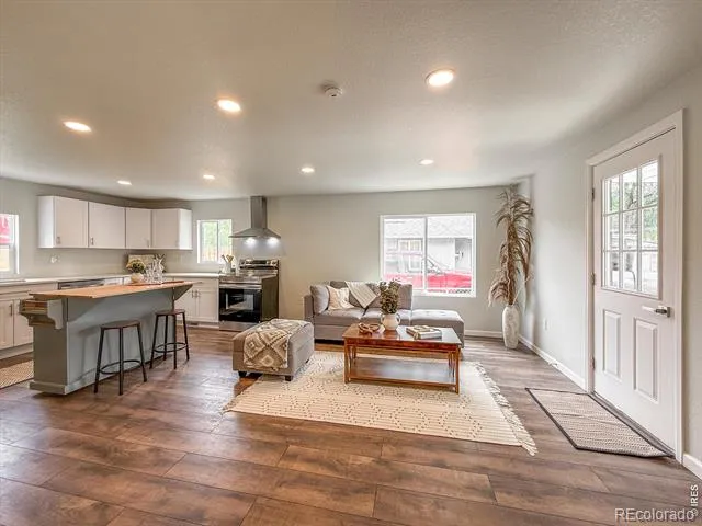 12 Marshall Place Longmont, CO 80504