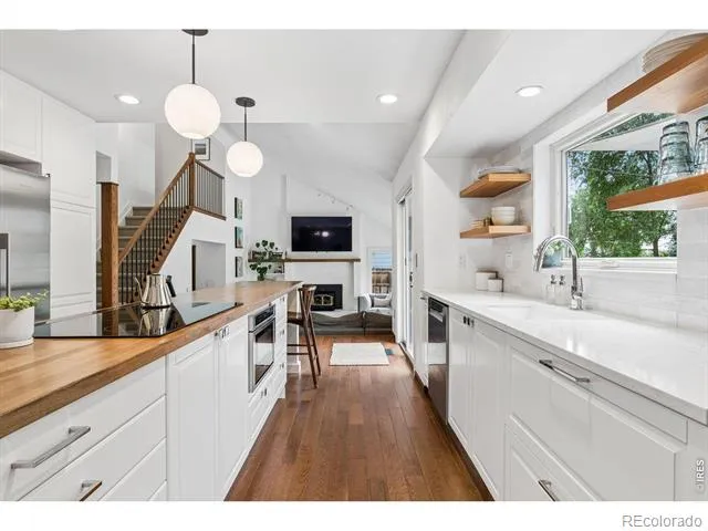 7314 Timothy Place Niwot, CO 80503