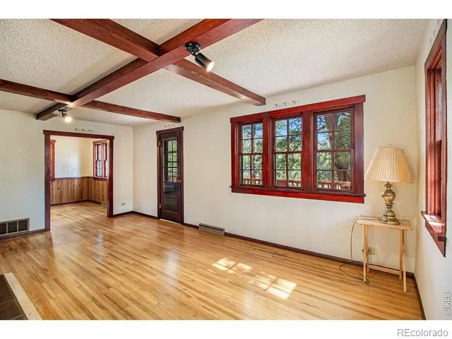 1141 Wallace Lane Estes Park, CO 80517