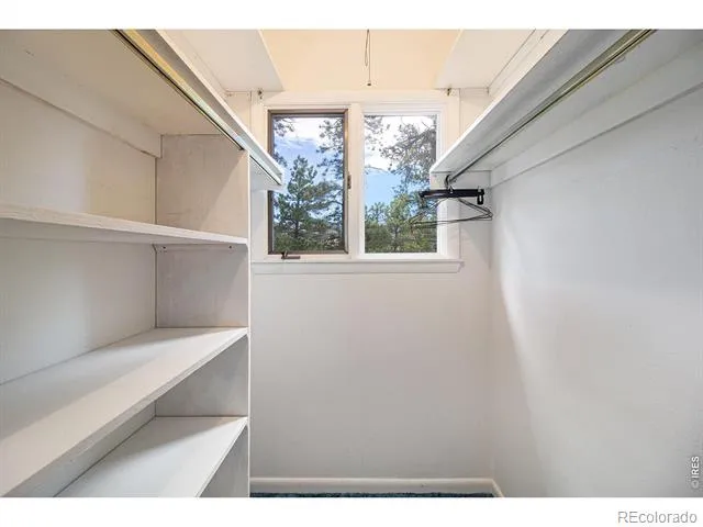 1141 Wallace Lane Estes Park, CO 80517