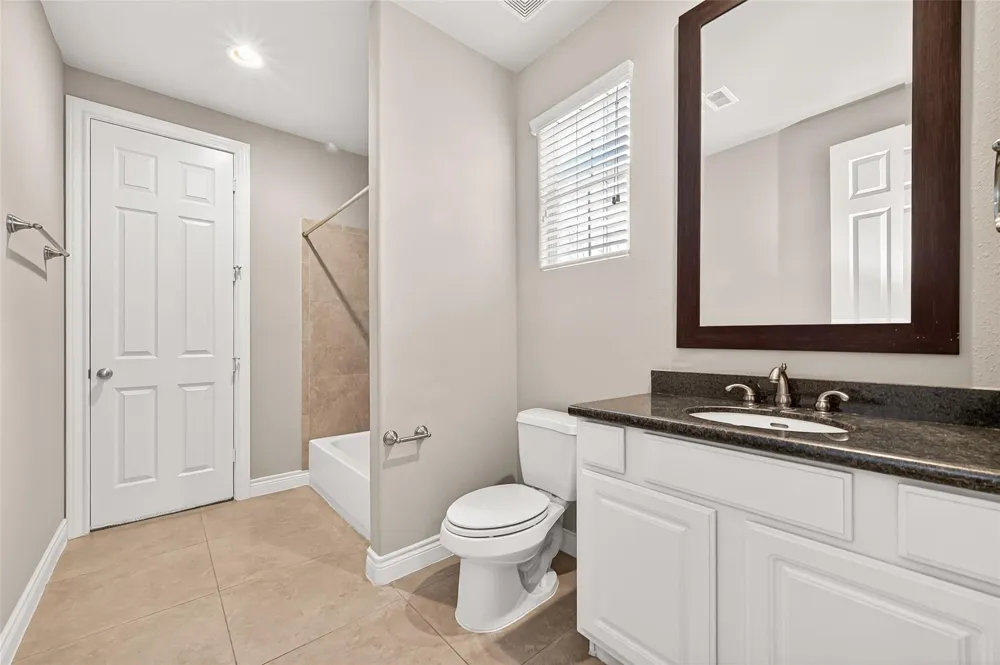 8810 Lakeshore Bend Drive Houston, TX 77080