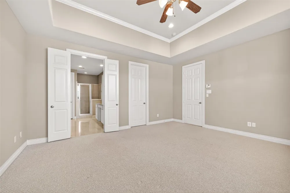 8810 Lakeshore Bend Drive Houston, TX 77080