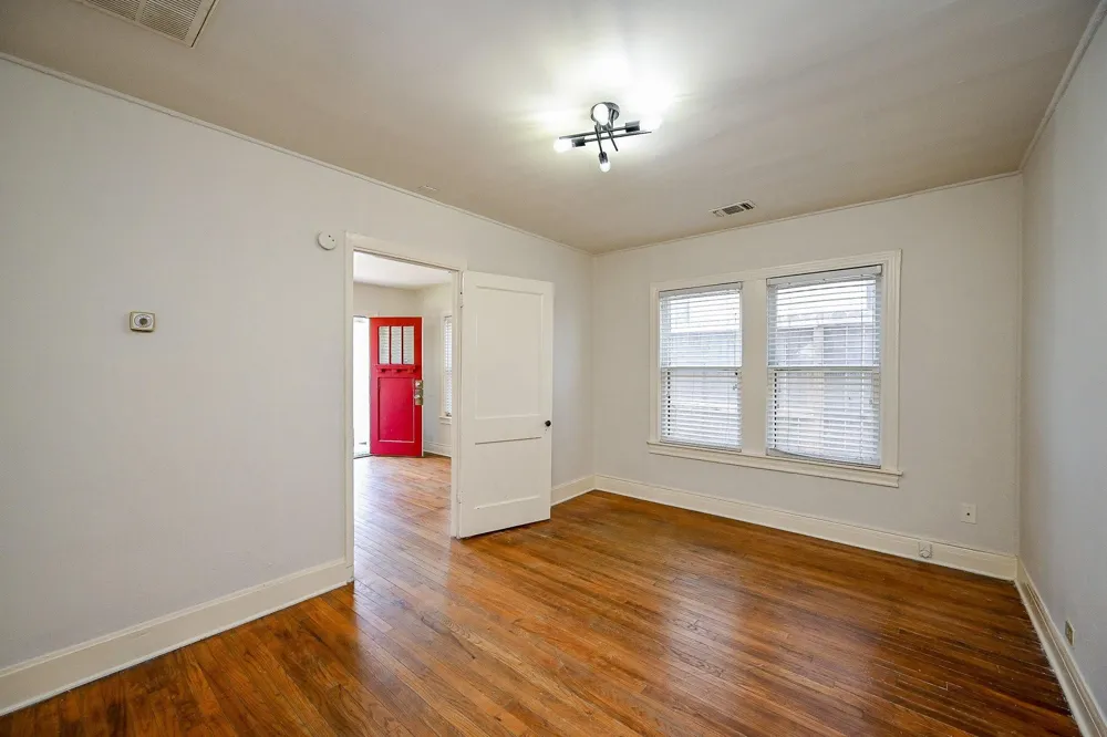 1804 Summer Street Houston, TX 77007