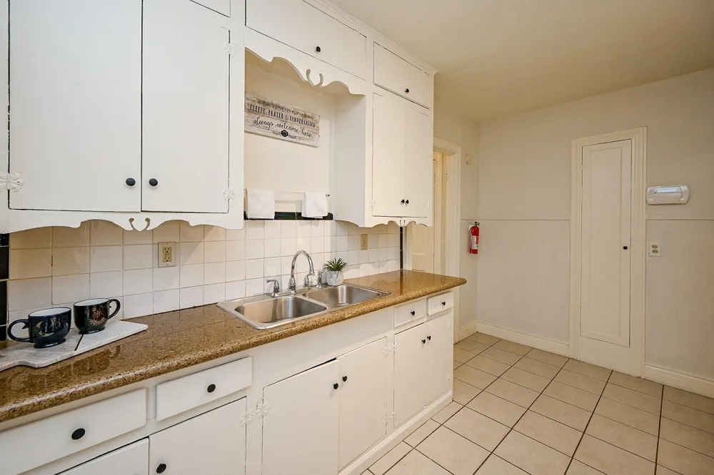 1804 Summer Street Houston, TX 77007
