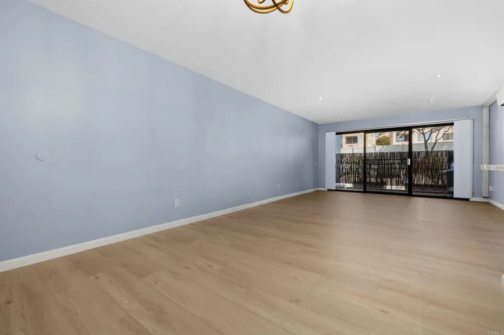 8324 Regents Road #1B San Diego, CA 92122