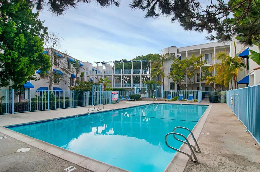 8324 Regents Road #1B San Diego, CA 92122