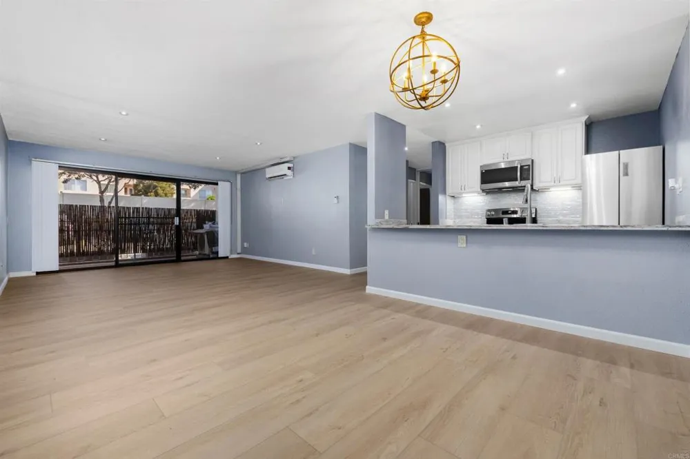 8324 Regents Road #1B San Diego, CA 92122