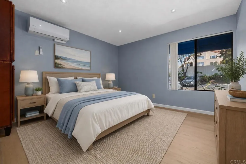 8324 Regents Road #1B San Diego, CA 92122