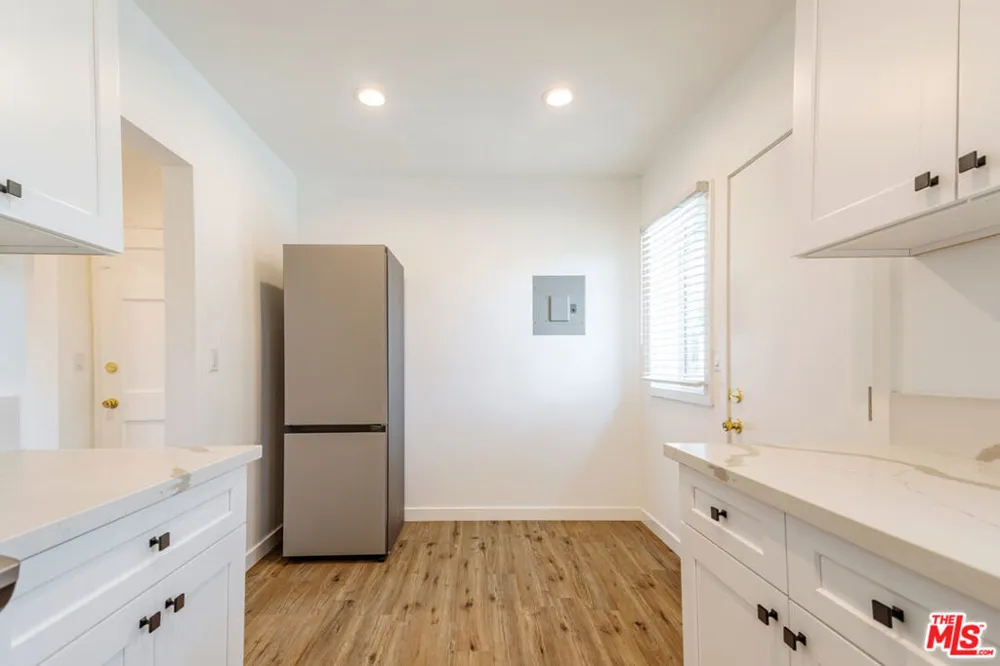 1812 W Glenoaks Boulevard #D Glendale, CA 91206