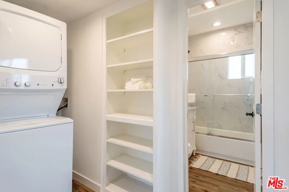 1812 W Glenoaks Boulevard #D Glendale, CA 91206