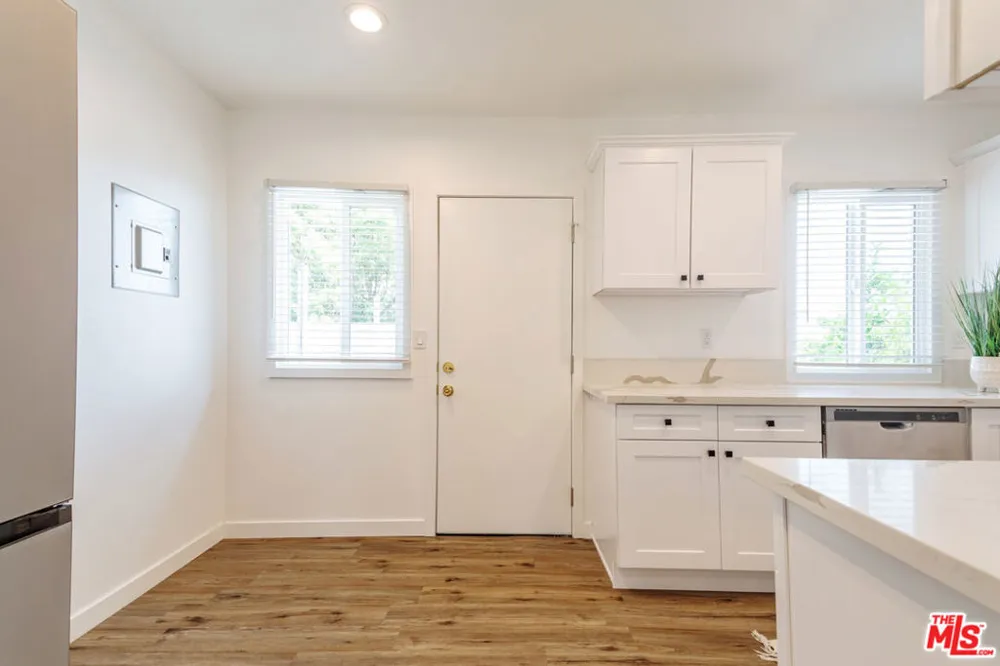 1812 W Glenoaks Boulevard #D Glendale, CA 91206