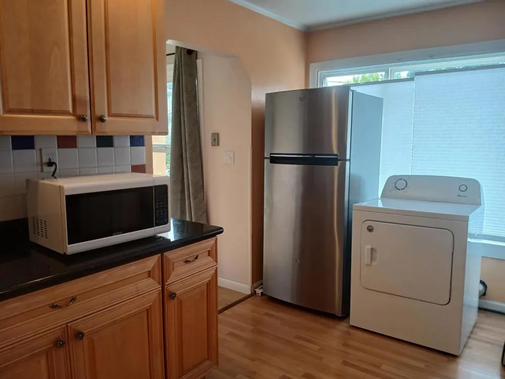 411 San Carlos Avenue El Granada, CA 94018