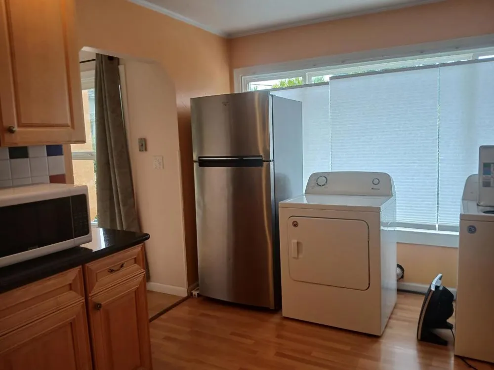 411 San Carlos Avenue El Granada, CA 94018