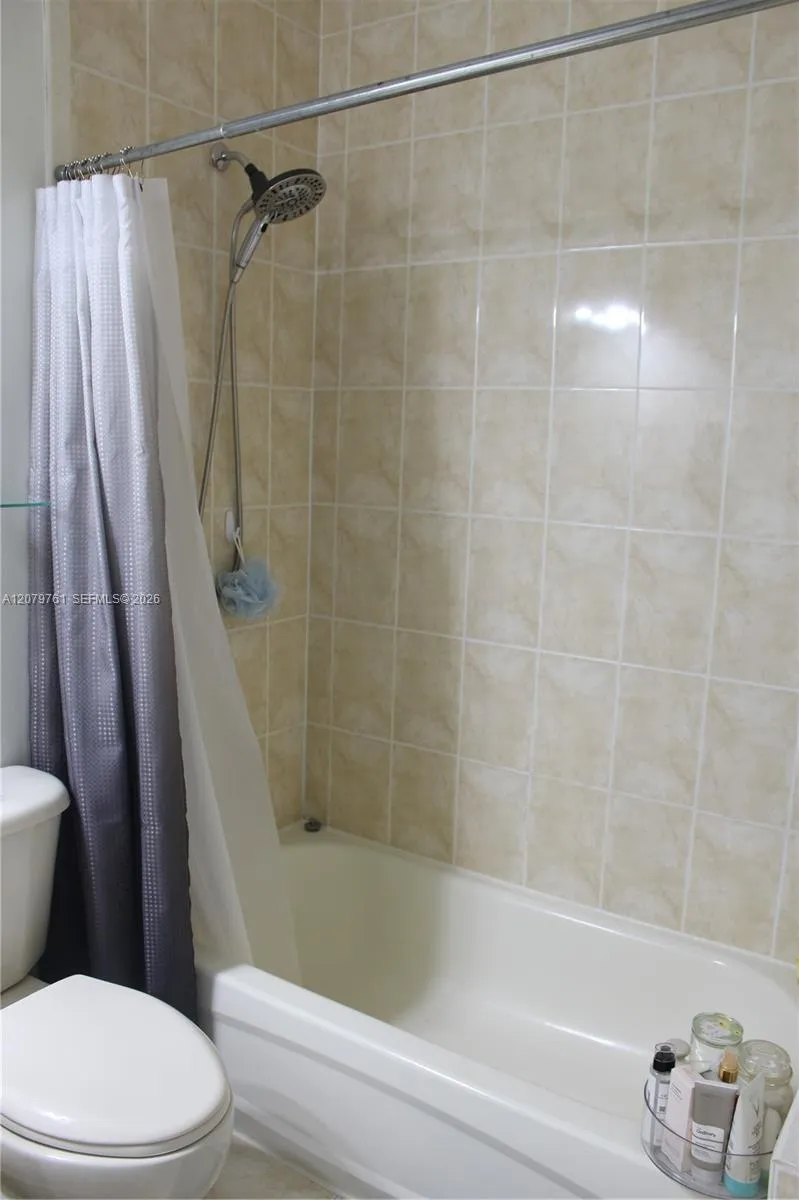 2650 NE 3rd Dr #104 Homestead, FL 33033