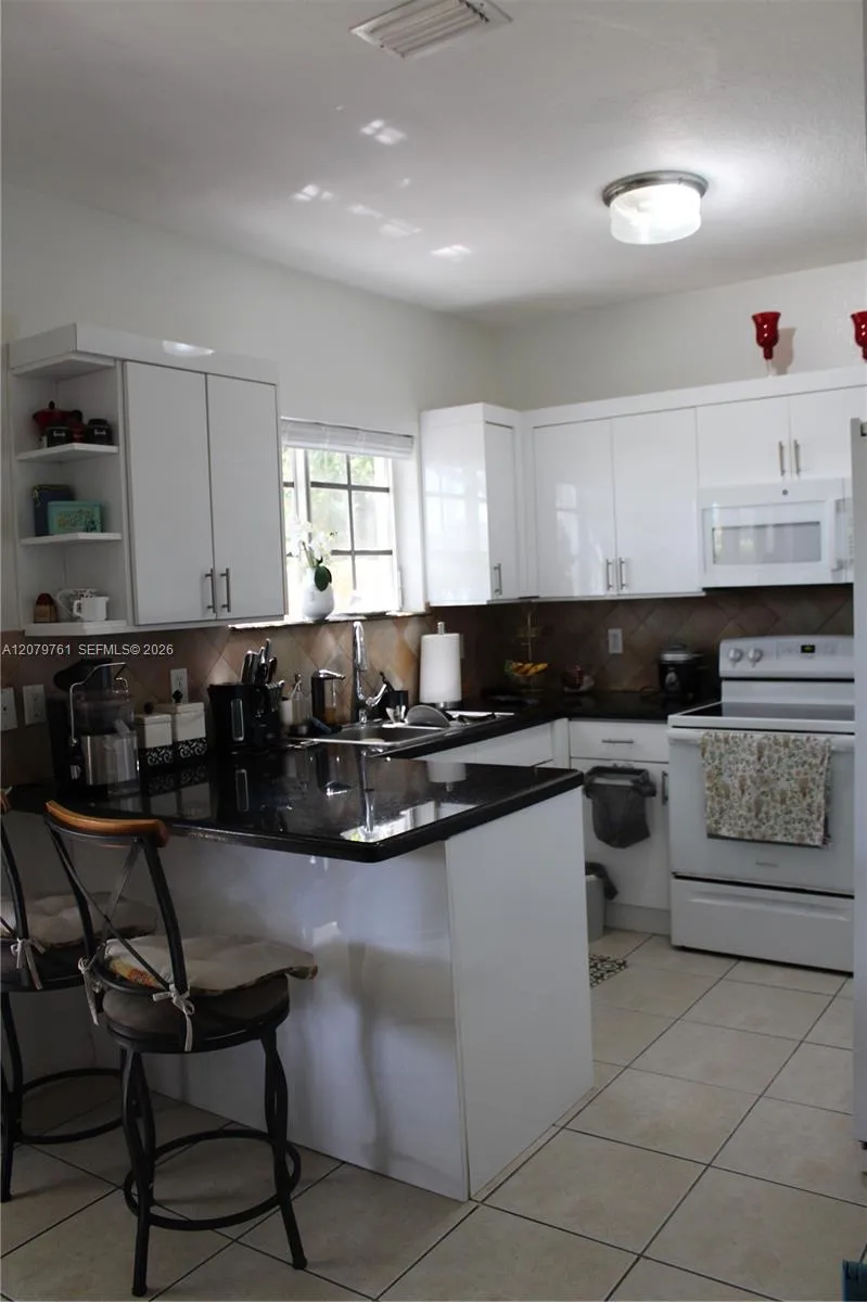 2650 NE 3rd Dr #104 Homestead, FL 33033