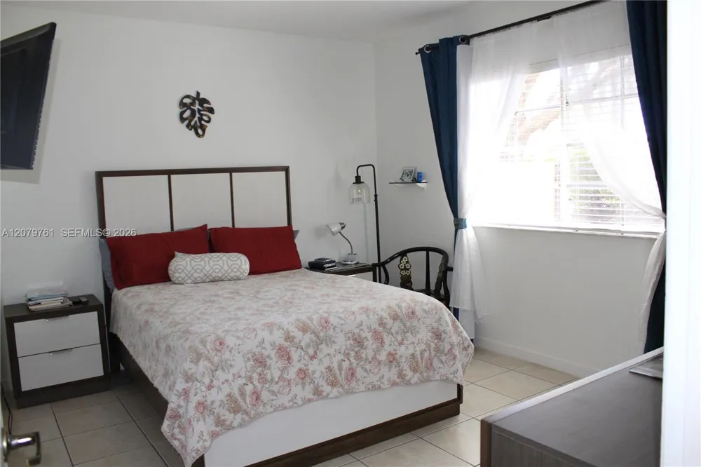 2650 NE 3rd Dr #104 Homestead, FL 33033