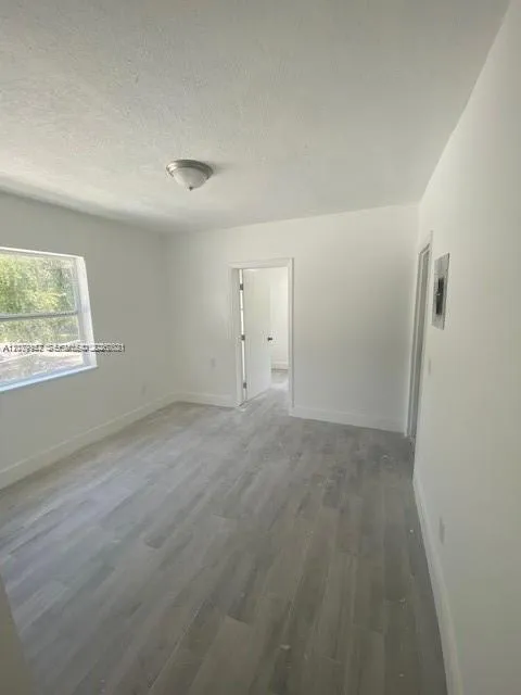 27 NE 60th Ter Miami, FL 33137