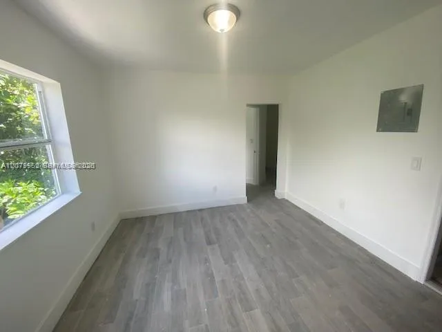 27 NE 60th Ter Miami, FL 33137