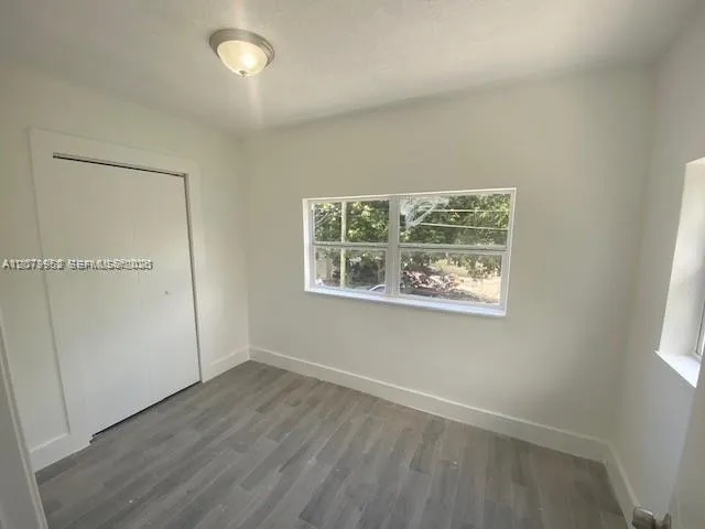 27 NE 60th Ter Miami, FL 33137