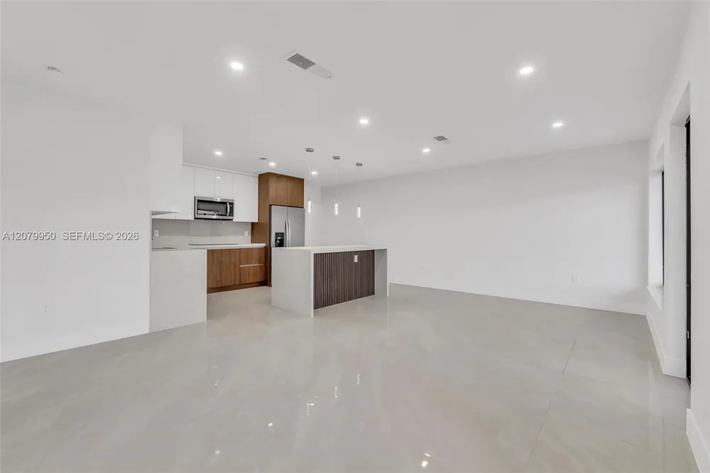 15770 NW 18th Pl Miami Gardens, FL 33054