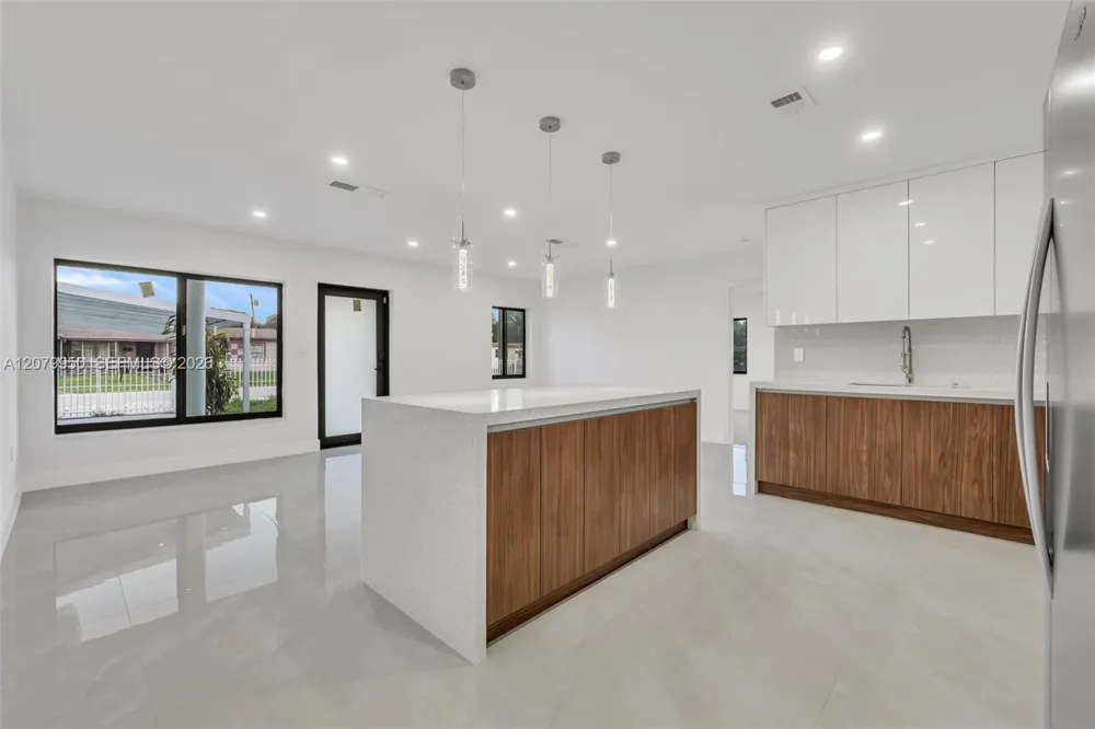 15770 NW 18th Pl Miami Gardens, FL 33054
