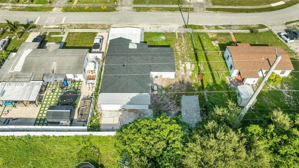 15770 NW 18th Pl Miami Gardens, FL 33054