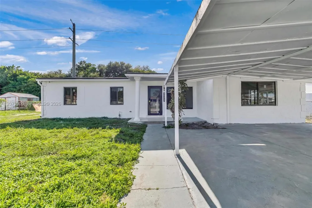 15770 NW 18th Pl Miami Gardens, FL 33054