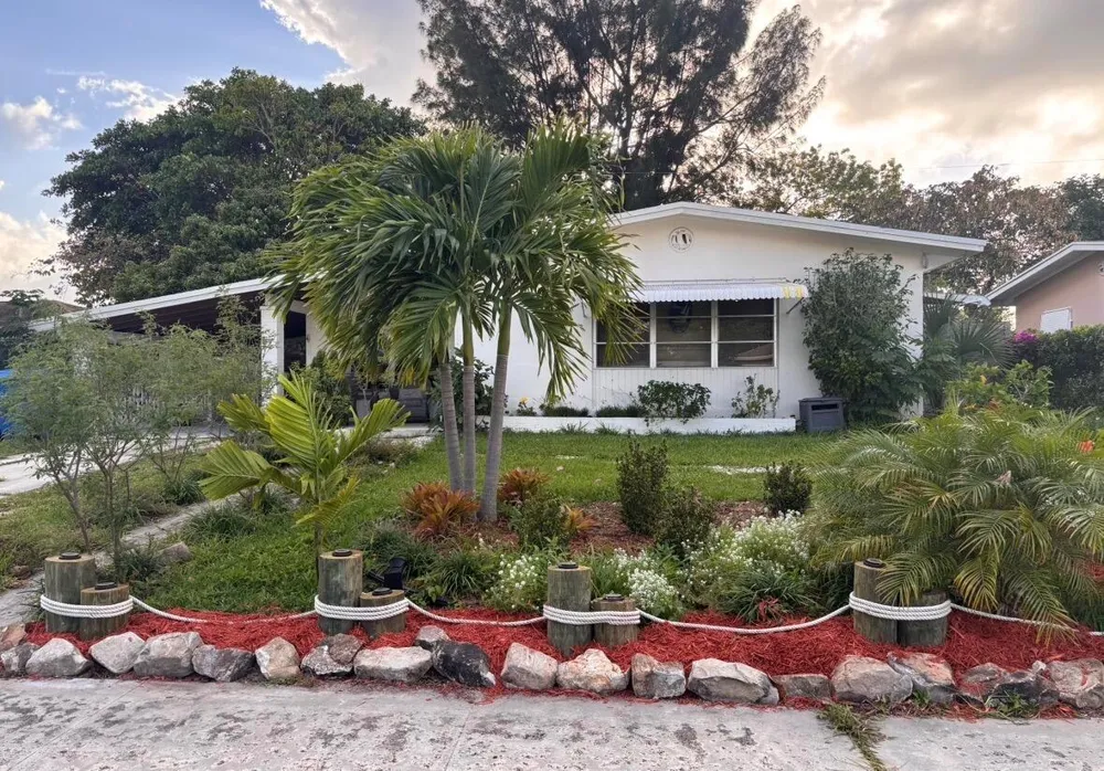 609 S ARNOLD AVENUE Lantana, FL 33462
