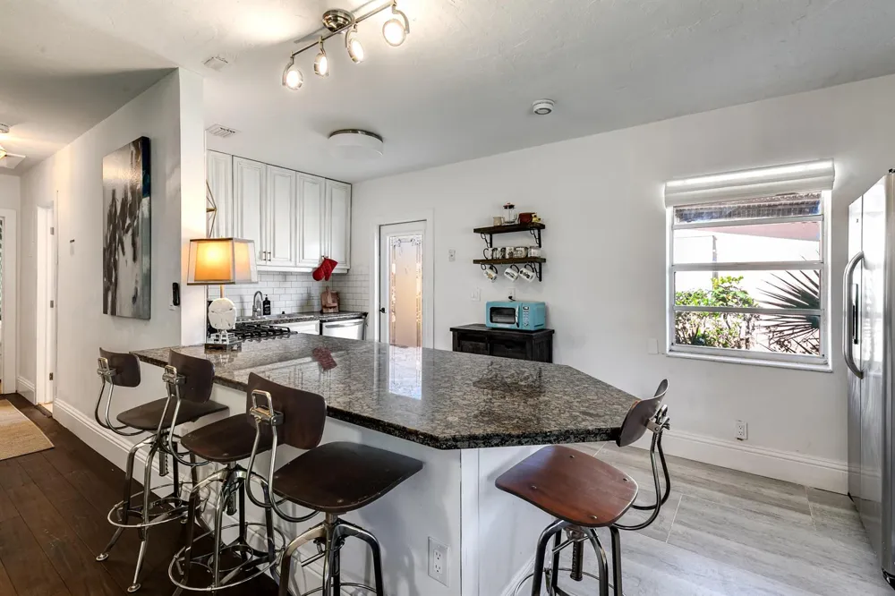 609 S ARNOLD AVENUE Lantana, FL 33462