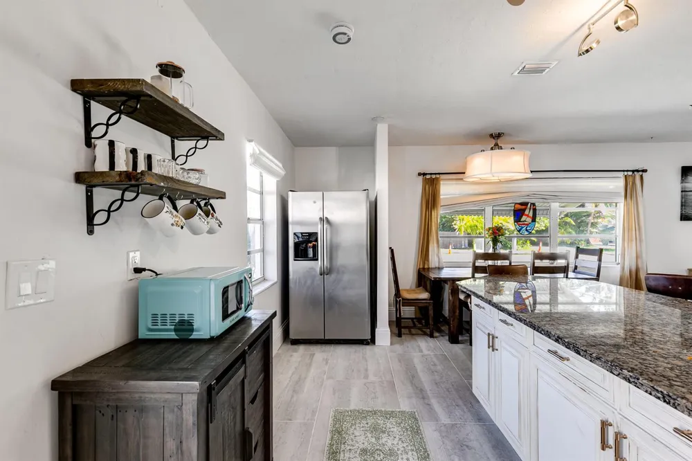609 S ARNOLD AVENUE Lantana, FL 33462