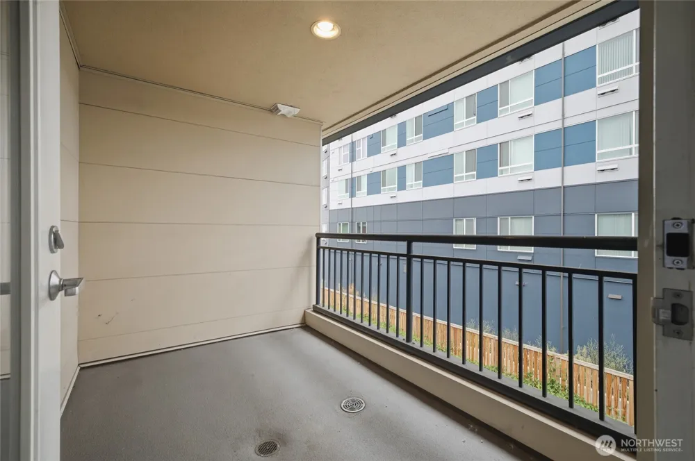 321 10th Avenue S #712 Seattle, WA 98104
