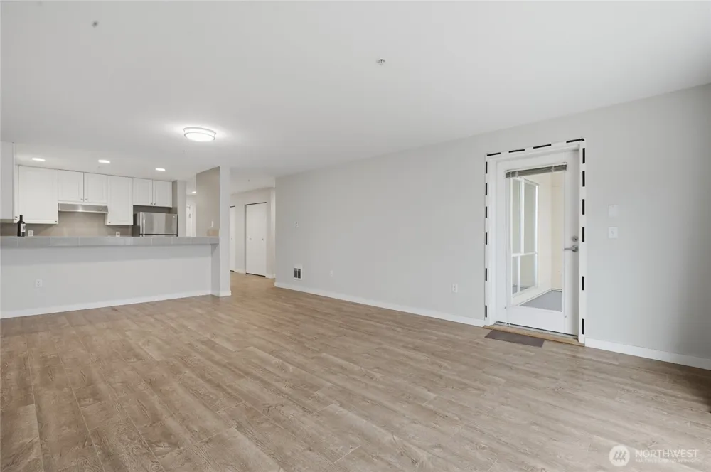 321 10th Avenue S #712 Seattle, WA 98104