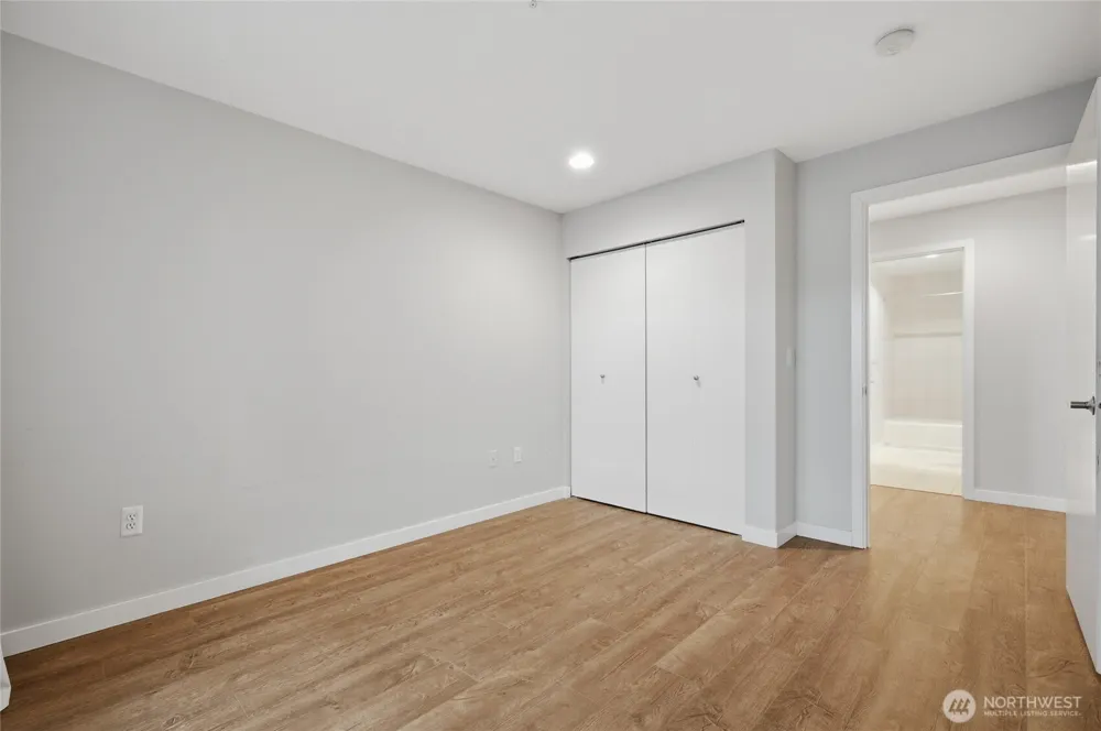 321 10th Avenue S #712 Seattle, WA 98104