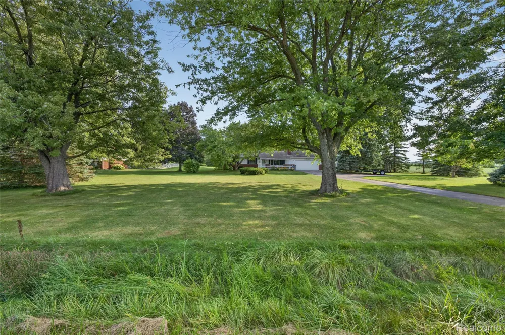 12055 W Pierson Road Flushing Charter Township, MI 48433