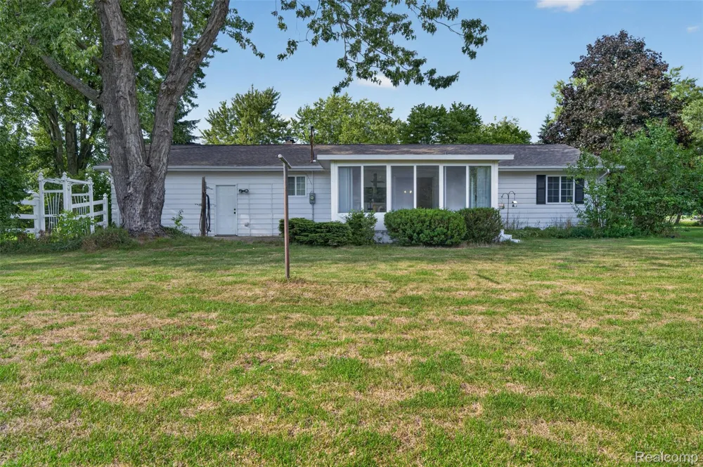 12055 W Pierson Road Flushing Charter Township, MI 48433