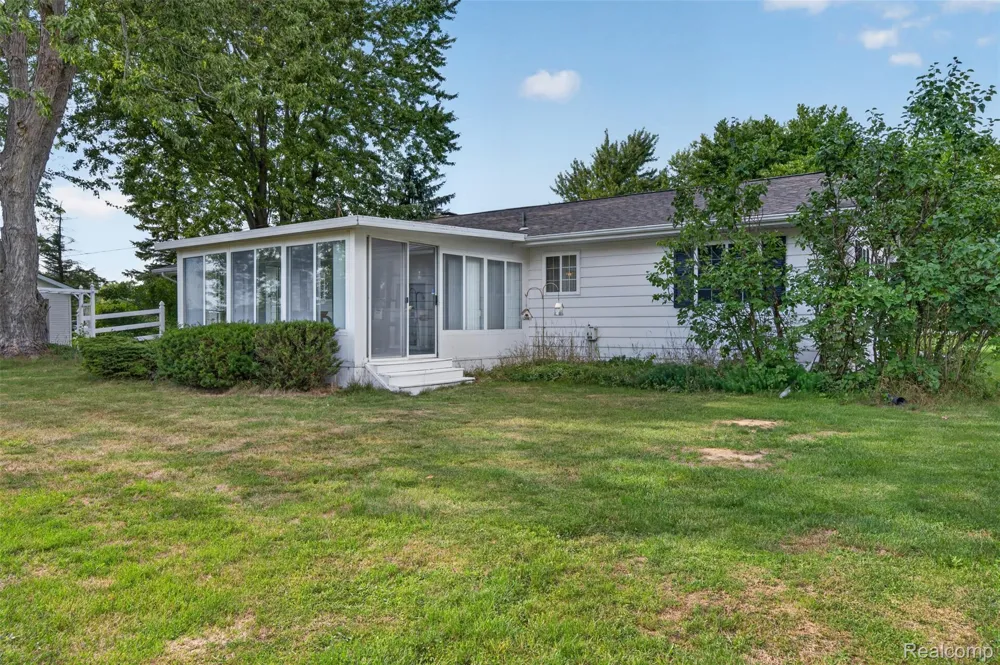 12055 W Pierson Road Flushing Charter Township, MI 48433
